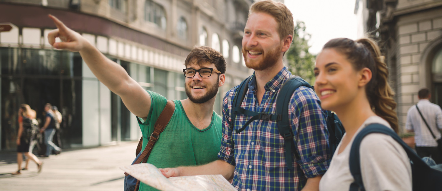 Navigate Your Way To The Emerald Inn On Sunset